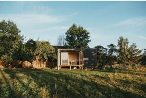 aernessernessolithicolithicolithicolithicolithicolithicolithicolithicolithicolithicolithicolithic house at Tiny house v ohradě in Čížkov