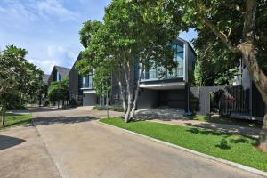 Zahrada ubytování 3bdr Granary Pool Villa Bangtao Beach by CapitalPro