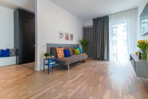 Ana - Cozy & Quiet Apt with Balcony & Garden View