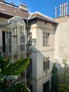 The building in which Az apartmant is located