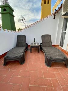 Posedenie v ubytovaní Apartamento con piscina en Las Rosas de Capistrano
