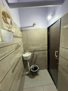 Koupelna v ubytování Sri Datta Kukkuteswara Nilayam + 13 fotografií