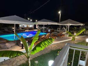 Bazén v ubytování SeaShore Living nebo v jeho okolí