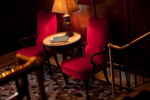 Posezení v ubytování Hotel Lombardy