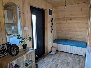 Letto o letti in una camera di AA Pine vikendica za izdavanje u srcu Zapadne Srbije