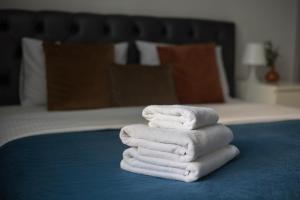 Posteľ alebo postele v izbe v ubytovaní Royal Wilanów 2-bedroom Apartment