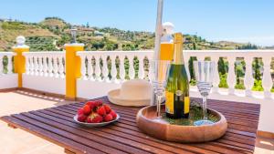 Balkon lub taras w obiekcie Casa Torre del Manzano Torrox by Ruralidays