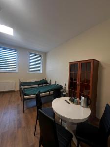 Χώρος καθιστικού στο Hotel Towarowa 24