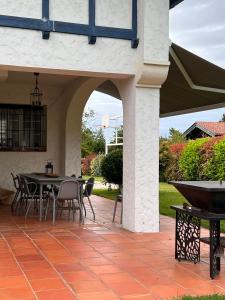Μπαλκόνι ή βεράντα στο Maison OHANZIA Villefranque