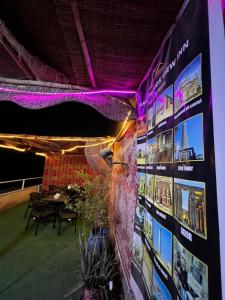 TV a/nebo společenská místnost v ubytování 2 Jana Pyramids view inn