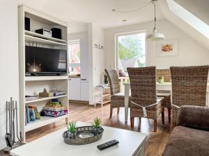 Posezení v ubytování Apartment Müritz Ferienpark Röbel-27 by Interhome