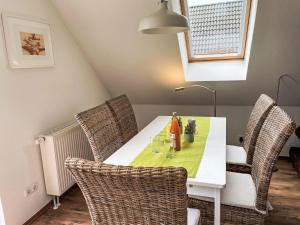 Posezení v ubytování Apartment Müritz Ferienpark Röbel-27 by Interhome