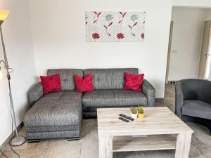 Posezení v ubytování Apartment Müritz Ferienpark Röbel-28 by Interhome