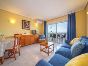 Χώρος καθιστικού στο Apartment Amores-1 by Interhome