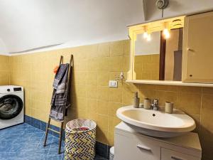 Φωτογραφία από το άλμπουμ του Apartment Casa dei Nani by Interhome σε Molini