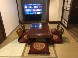 TV a/nebo společenská místnost v ubytování shiamoterrace 小田原鴨宮