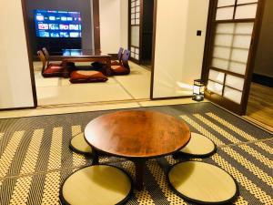 Posezení v ubytování shiamoterrace 小田原鴨宮