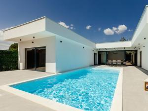 Πισίνα στο ή κοντά στο Villa Olive by Interhome +39 φωτογραφίες