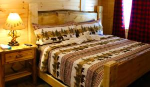 Postel nebo postele na pokoji v ubytování Lake Haven Motel + 17 fotografií