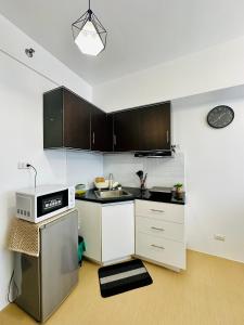 Gallery image of Minimalist & Comfy Studio Unit Avida Towers in Cagayan de Oro