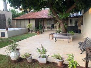 En have udenfor Casa em região nobre com área Gourmet e Jacuzzi