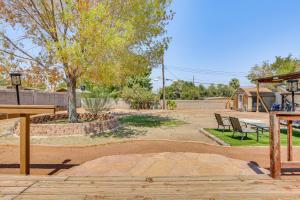 Fotografie z fotogalerie ubytování Pet-Friendly Home with Game Room in Las Vegas! v Las Vegas