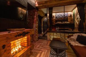 Posedenie v ubytovaní Willa Przy Dolinie Kościeliskiej - Prywatne Jacuzzi & Sauna