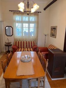 Μια τηλεόραση ή/και κέντρο ψυχαγωγίας στο Sophias house by the sea! +12 φωτογραφίες