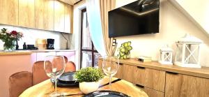 Kuchyňa alebo kuchynka v ubytovaní VIP Apartamenty VILLA GORSKI SEN