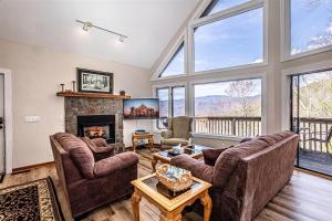 Posezení v ubytování Black Forest Cottage