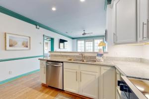 Η κουζίνα ή μικρή κουζίνα στο Pavilion Watch #2E