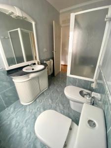 O baie la Apartamento en Monforte +6 fotografii