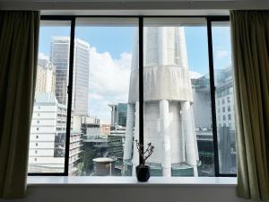 Imagem da galeria de Skytower views, washer & dryer, TV! em Auckland