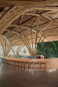 Restoran ili neka druga zalogajnica u objektu The Hill Hotel & Resort Sibolangit Powered by Archipelago