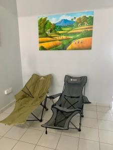 Gallery image of HOMESTAY CIKGU NORa near UTHM KPTM KKTM IPG Moslim onli in Kampong Seri Gading +7 photos