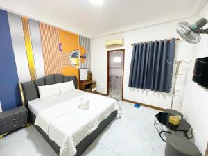 Postel nebo postele na pokoji v ubytování Nam Anh 3 Hotel