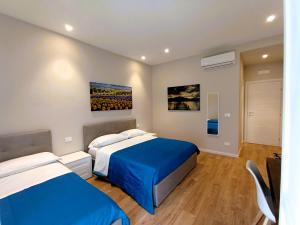 Postel nebo postele na pokoji v ubytování Angel rooms