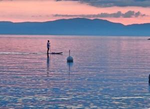 トノン・レ・バンにあるThonon plage terrasse et parkingのギャラリーの写真