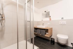 Kúpeľňa v ubytovaní Bergnest Oetztal Appartements Wenderkogel
