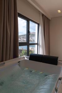 Fotografie z fotogalerie ubytování Grand Hotel Saranda v destinaci Sarandë