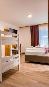Φωτογραφία από το άλμπουμ του Sylpaulerhof-Zimmer Deluxe σε Sankt Michael im Lungau