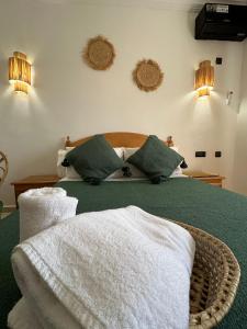 Letto o letti in una camera di Hotel Meftah Chaouen