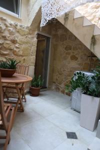 Fotografie z fotogalerie ubytování Authentic 1BR House of character in Gozo by 360 Estates v destinaci Żebbuġ
