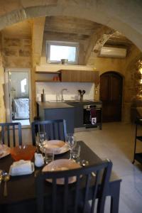 Fotografie z fotogalerie ubytování Authentic 1BR House of character in Gozo by 360 Estates v destinaci Żebbuġ