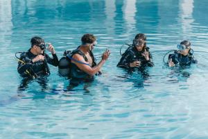 Гости Cotton Bay Resort & Spa