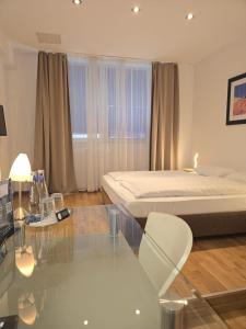 Ein Bett oder Betten in einem Zimmer der Unterkunft Hotel Stern