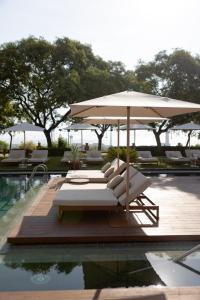 Piscina a Hotel Miramar Barcelona GL o a prop