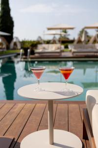 Piscina a Hotel Miramar Barcelona GL o a prop