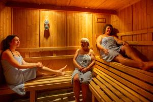 Hosté ubytování Logis Hotel - Restaurant - Spa - Le Relais de Farrou