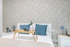 A seating area at Luxury apt in Moscova (Gym+parking+private office)